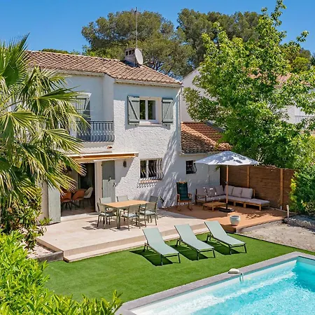 Provenzalische Mit Pool & Garten - Du Vallon By Sur La