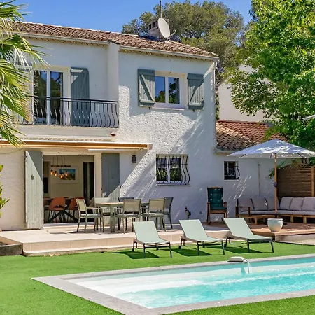 Provenzalische Mit Pool & Garten - Du Vallon By Sur La Βίλα