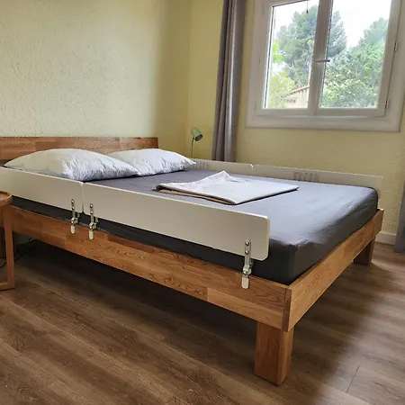 Provenzalische Mit Pool & Garten - Du Vallon By Sur La *