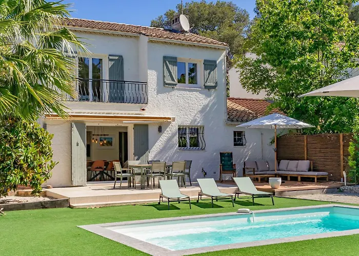 Provenzalische Mit Pool & Garten - Du Vallon By Sur La Βίλα